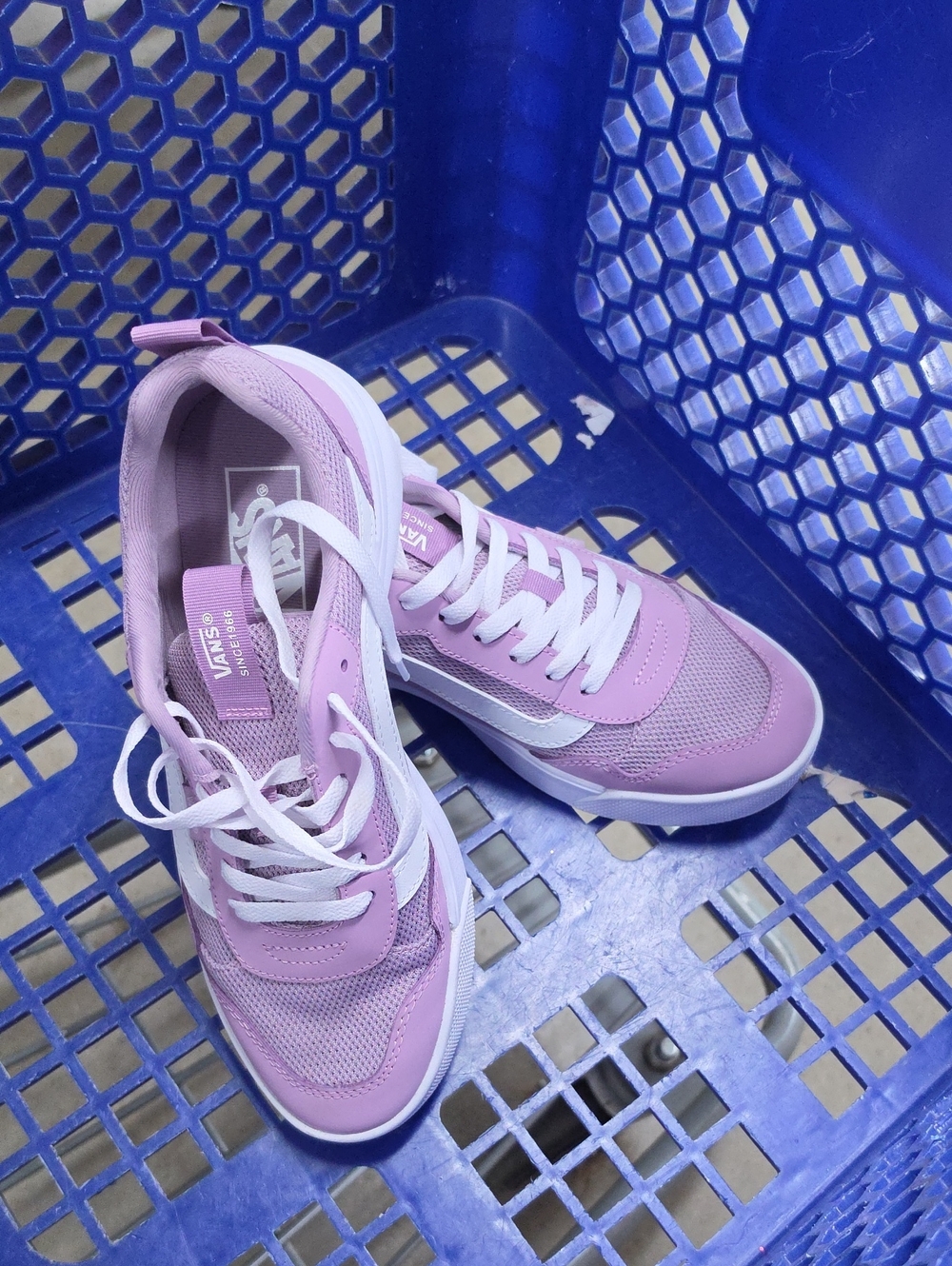 Vans Women's Lavender Low-Top Sneakers with White Stripe